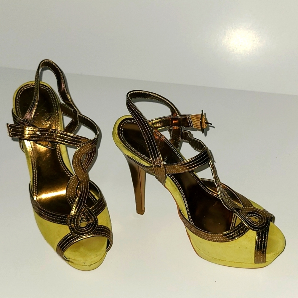 Colin Stuart heels